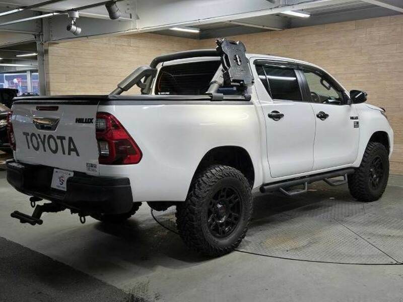 HILUX