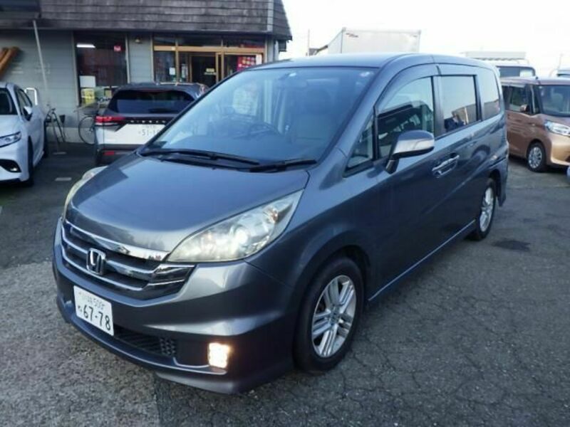 HONDA STEPWAGON SPADA