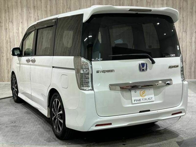 STEPWAGON SPADA
