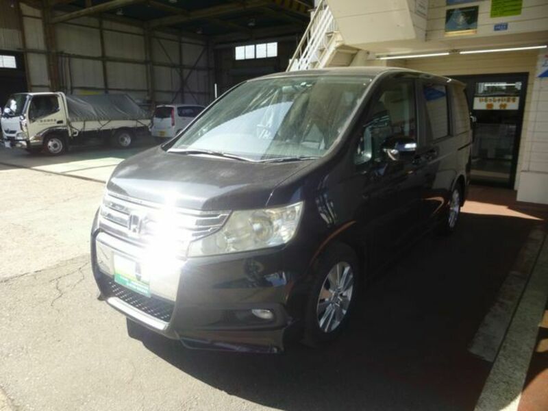 HONDA STEPWAGON SPADA