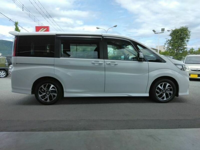 STEPWAGON SPADA