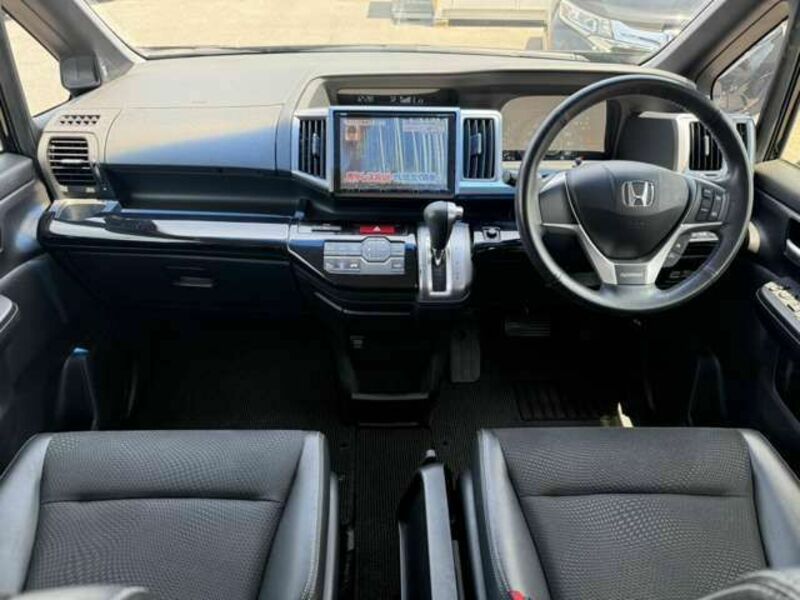 STEPWAGON SPADA