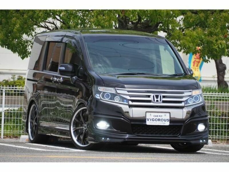 HONDA STEPWAGON SPADA