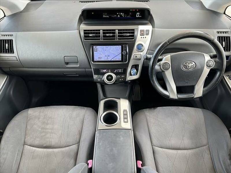 PRIUS ALPHA