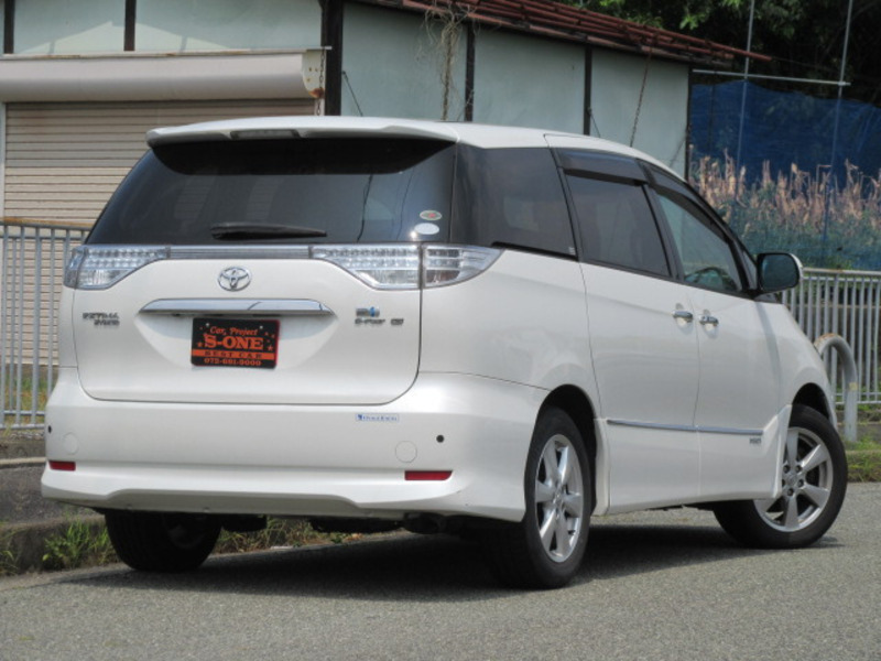 ESTIMA HYBRID
