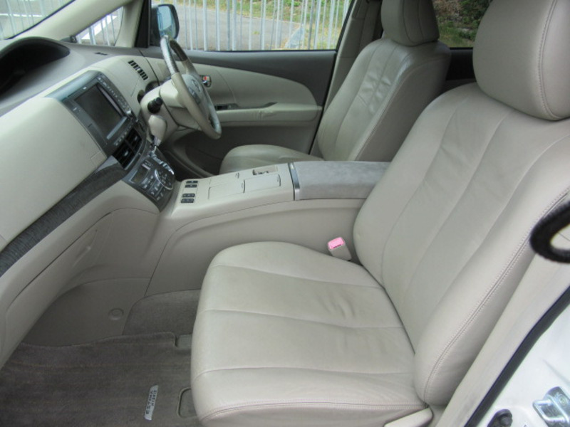 ESTIMA HYBRID