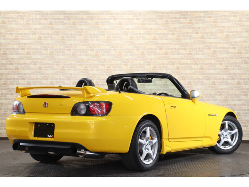S2000