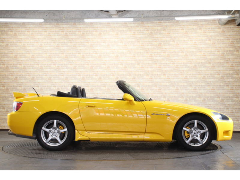 S2000