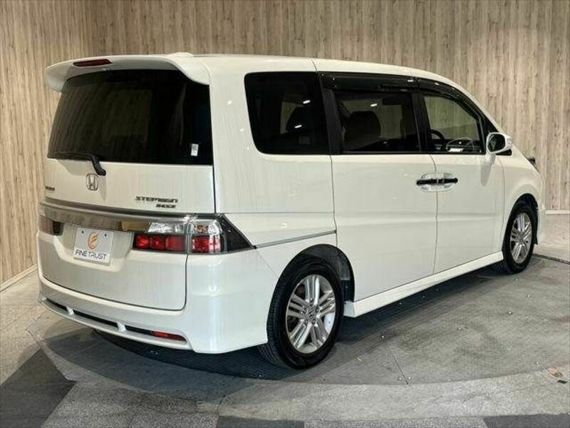 STEPWAGON SPADA