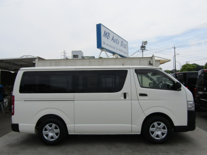 HIACE VAN