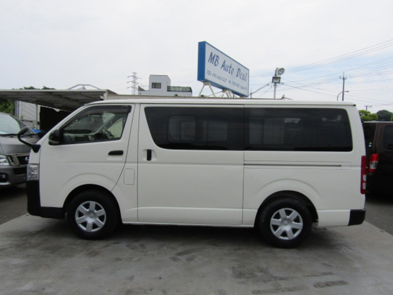 HIACE VAN