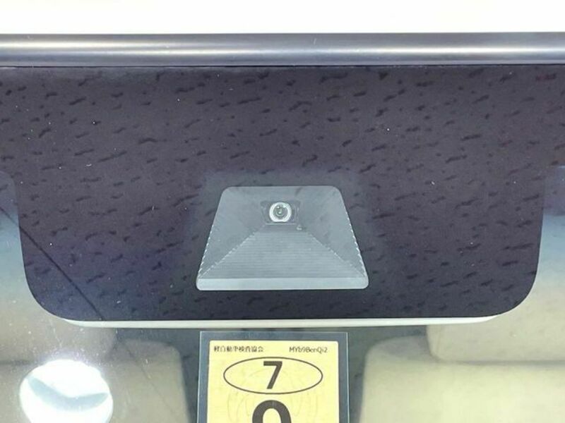 N BOX