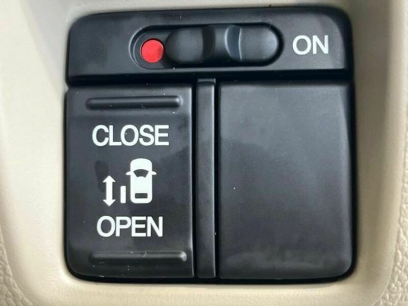 N BOX