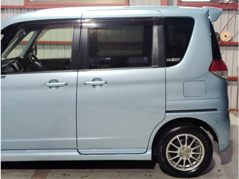 DELICA D2