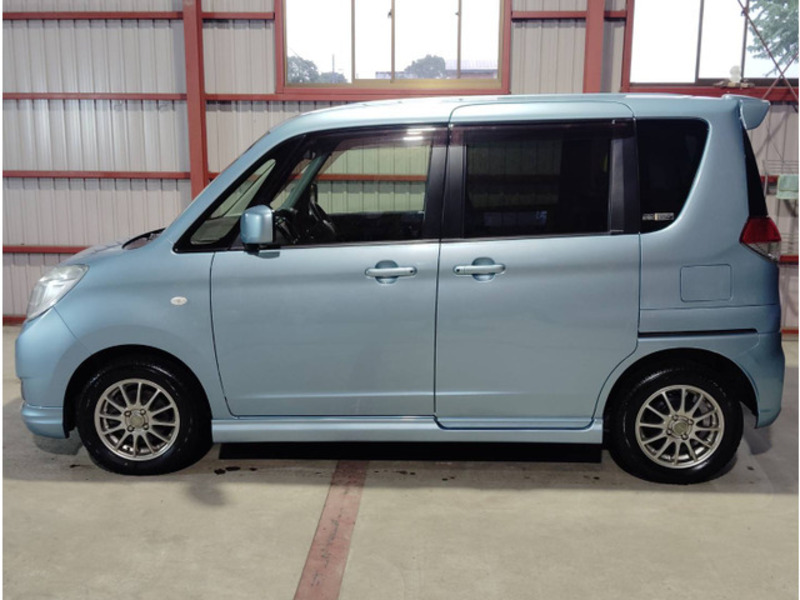 DELICA D2