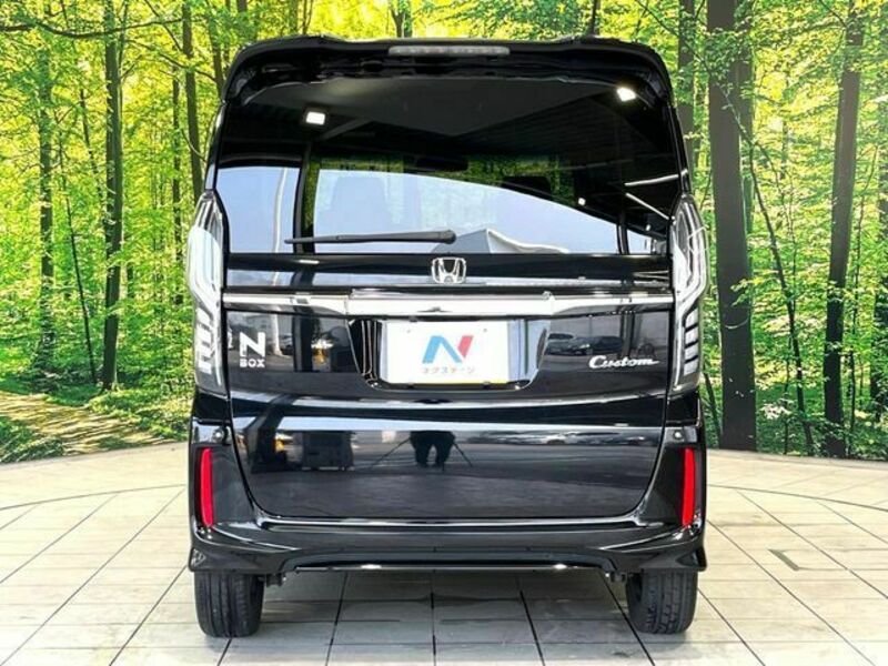 N BOX CUSTOM