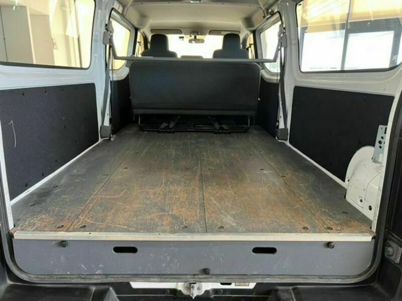 NV350 CARAVAN
