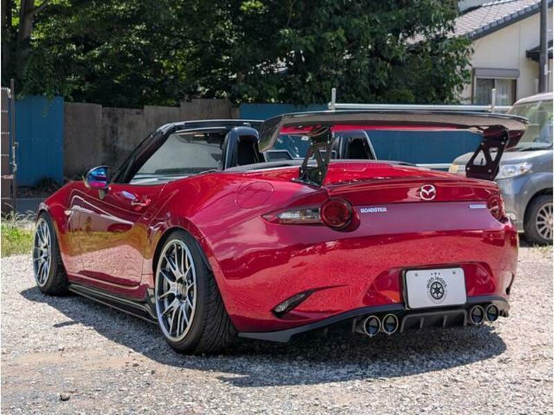 ROADSTER