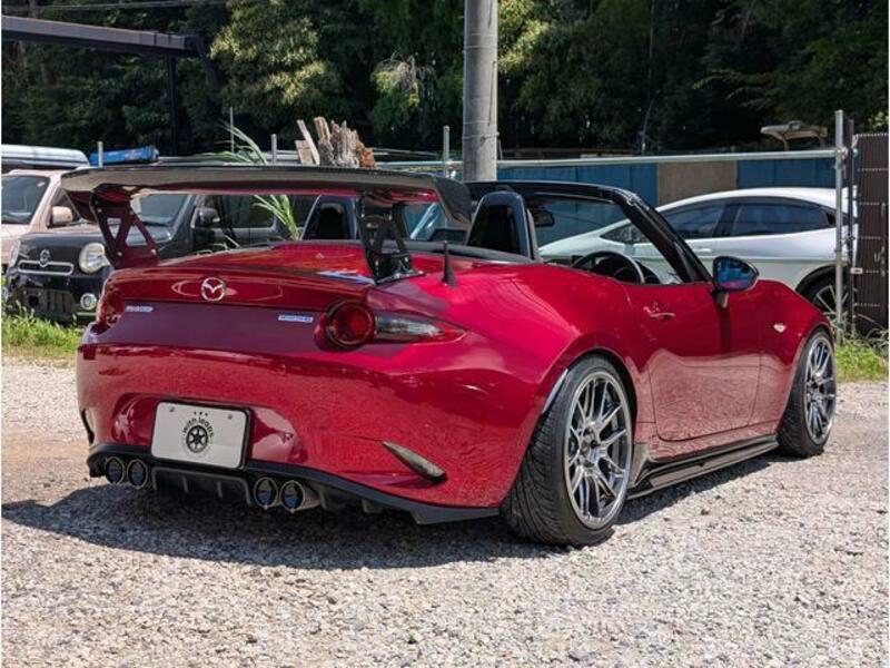 ROADSTER