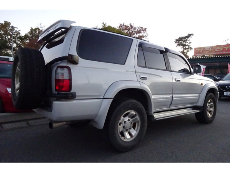 HILUX SURF