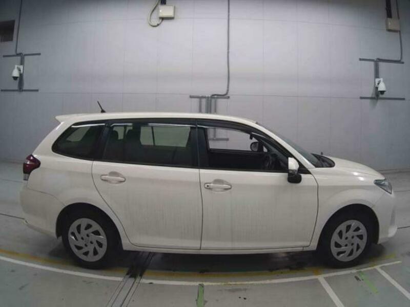 COROLLA FIELDER
