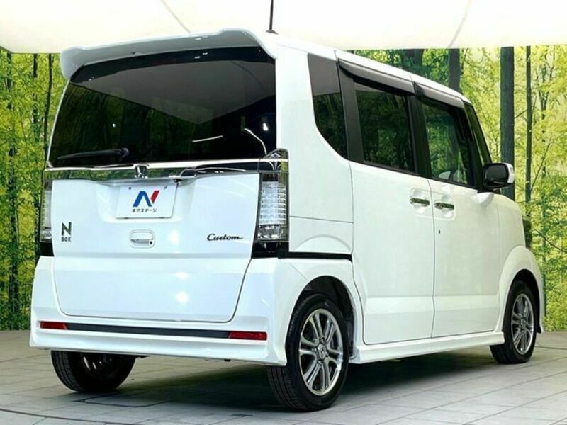 N BOX CUSTOM