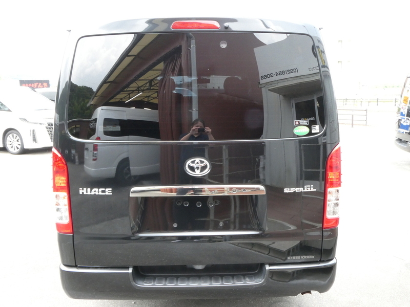 HIACE VAN