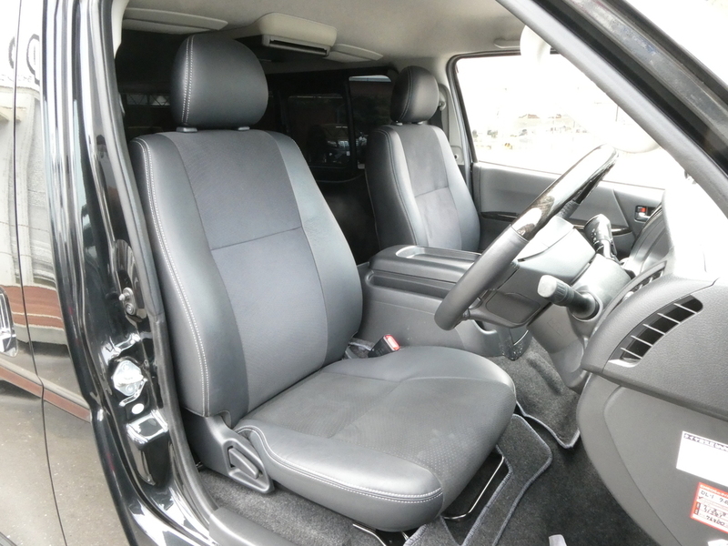HIACE VAN