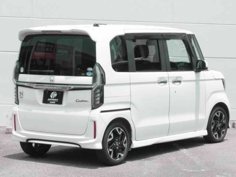 N BOX CUSTOM