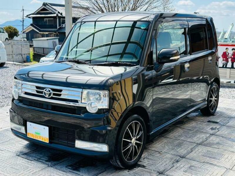 TOYOTA PIXIS SPACE