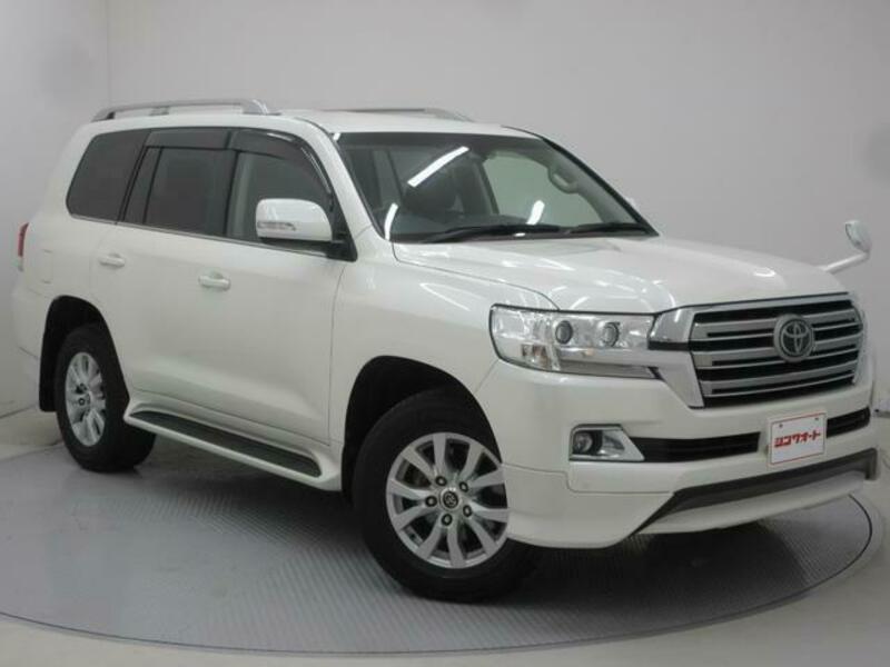 TOYOTA LAND CRUISER