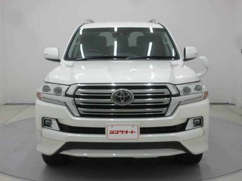 LAND CRUISER