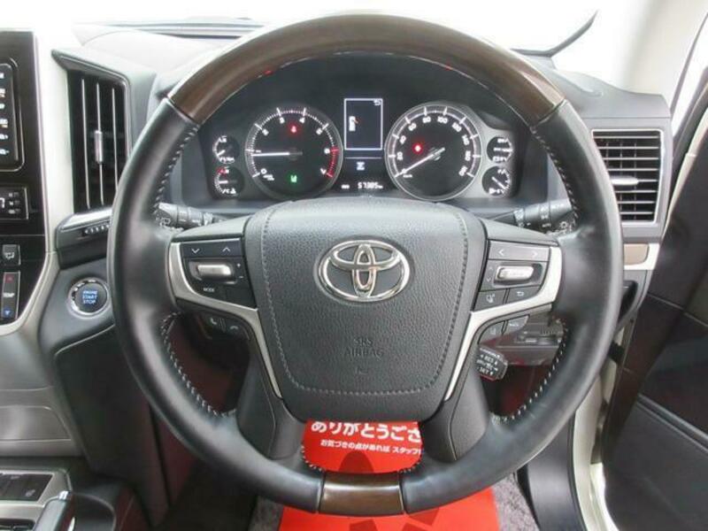 LAND CRUISER
