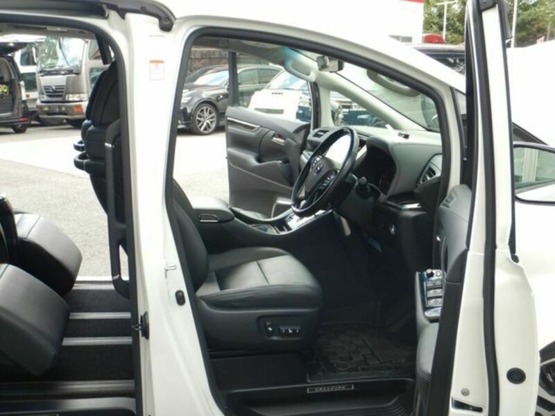 VELLFIRE
