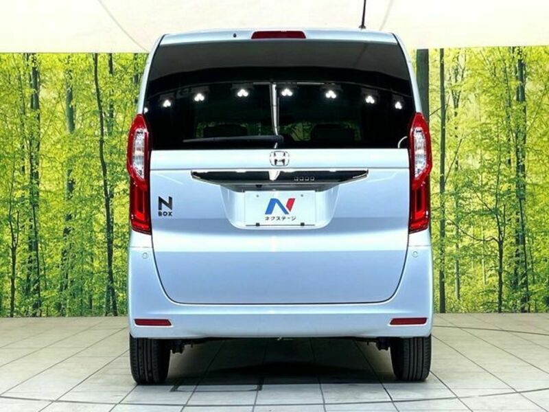 N BOX