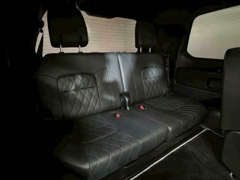 LAND CRUISER