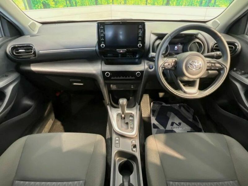 YARIS CROSS