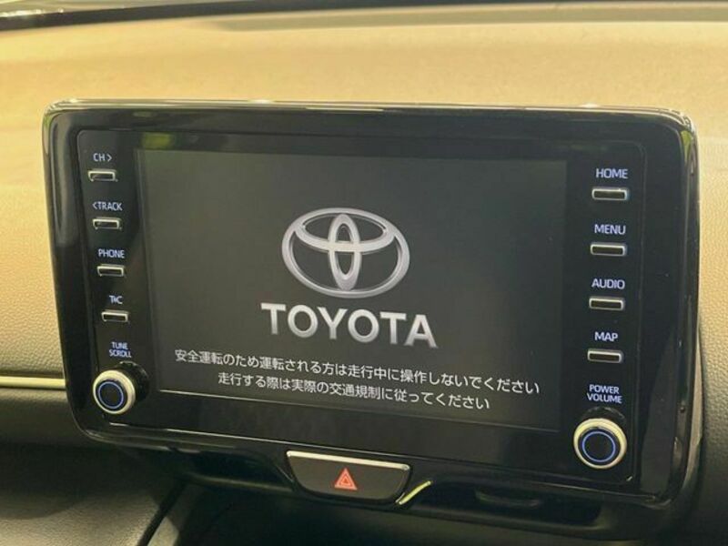YARIS CROSS