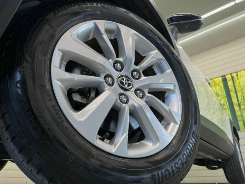 YARIS CROSS