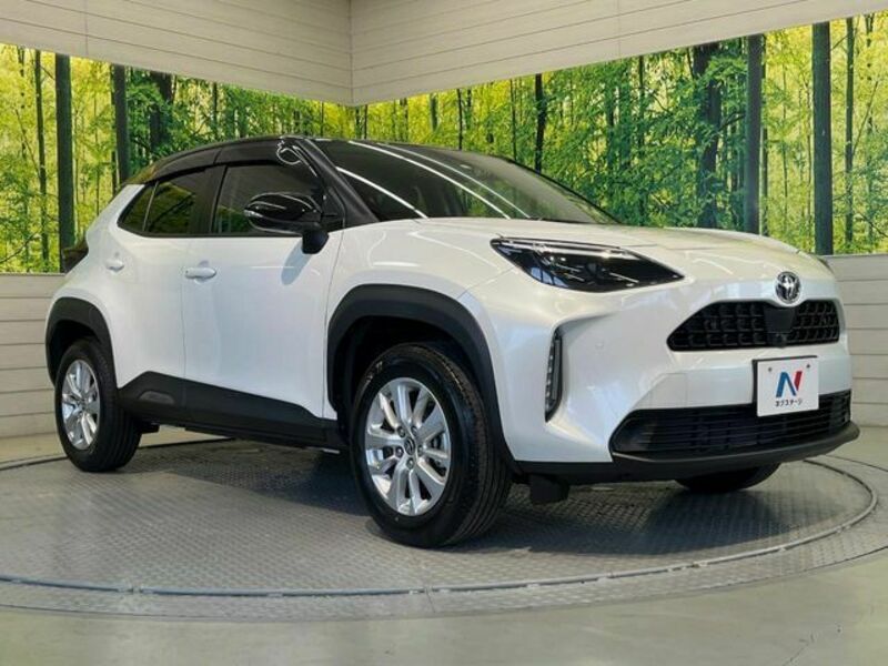 YARIS CROSS