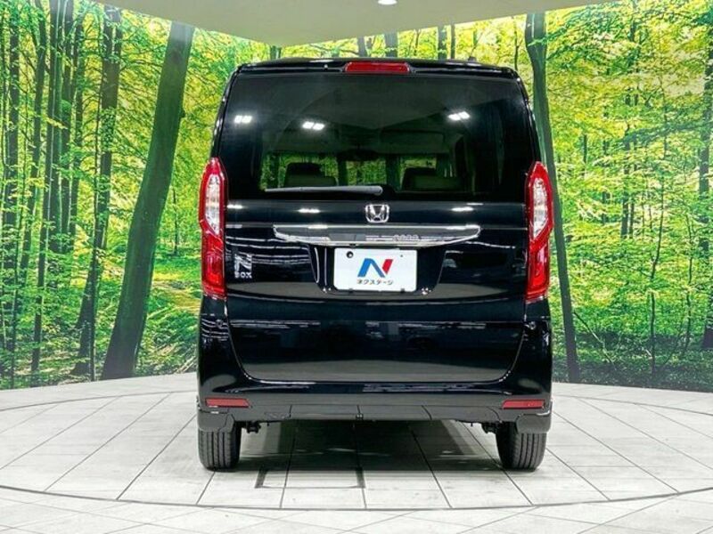 N BOX