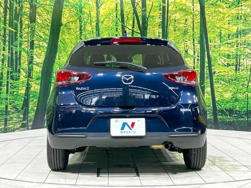 MAZDA2