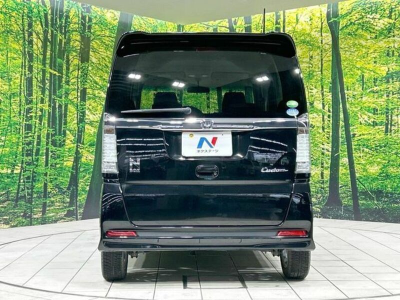 N BOX CUSTOM