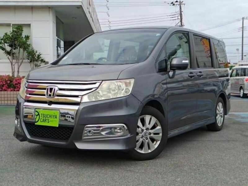HONDA STEPWAGON SPADA