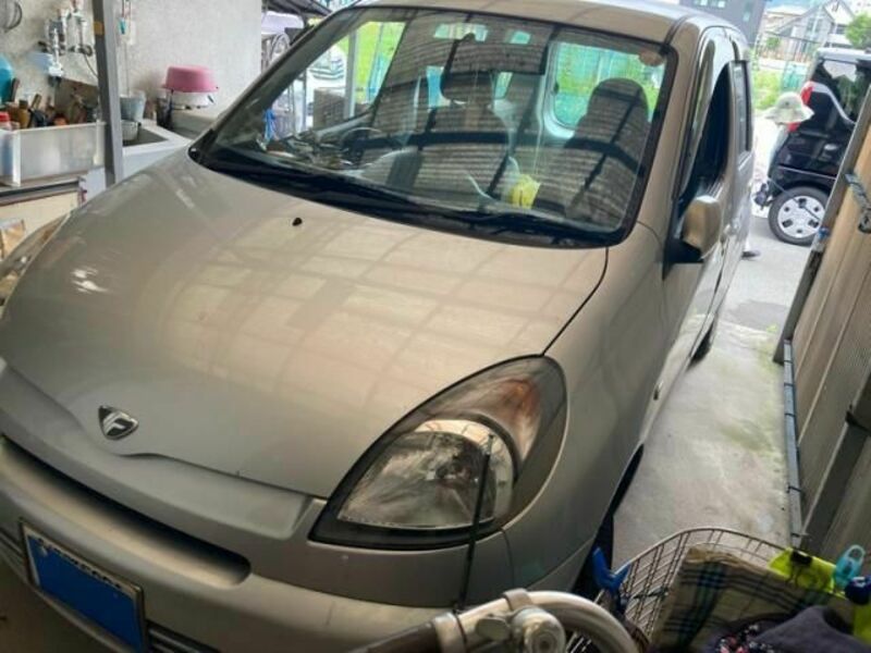 TOYOTA FUN CARGO