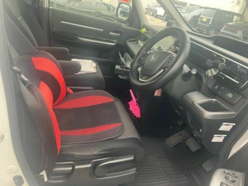 STEPWAGON SPADA
