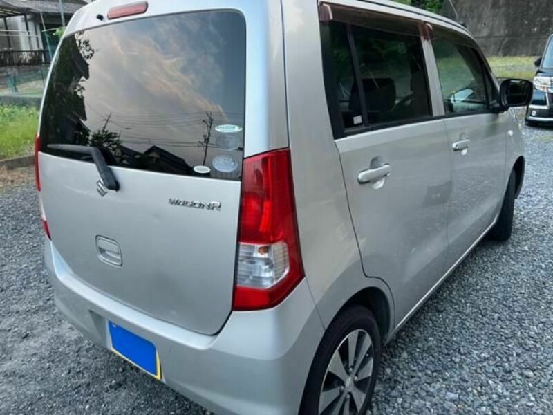 WAGON R