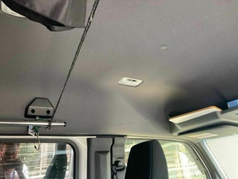 N-VAN