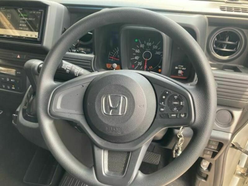 N-VAN
