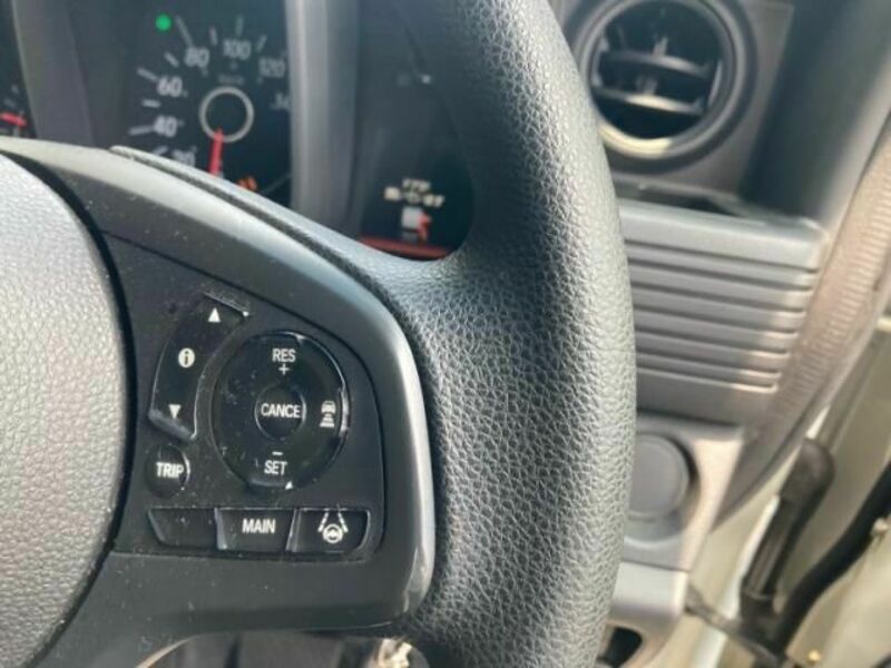 N-VAN